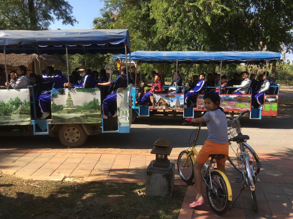 Wiang Kum Kam Resort Chiang Mai Bagian luar foto