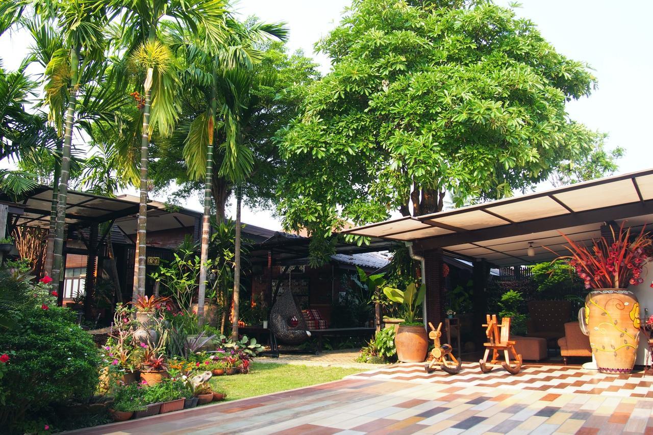 Wiang Kum Kam Resort Chiang Mai Bagian luar foto