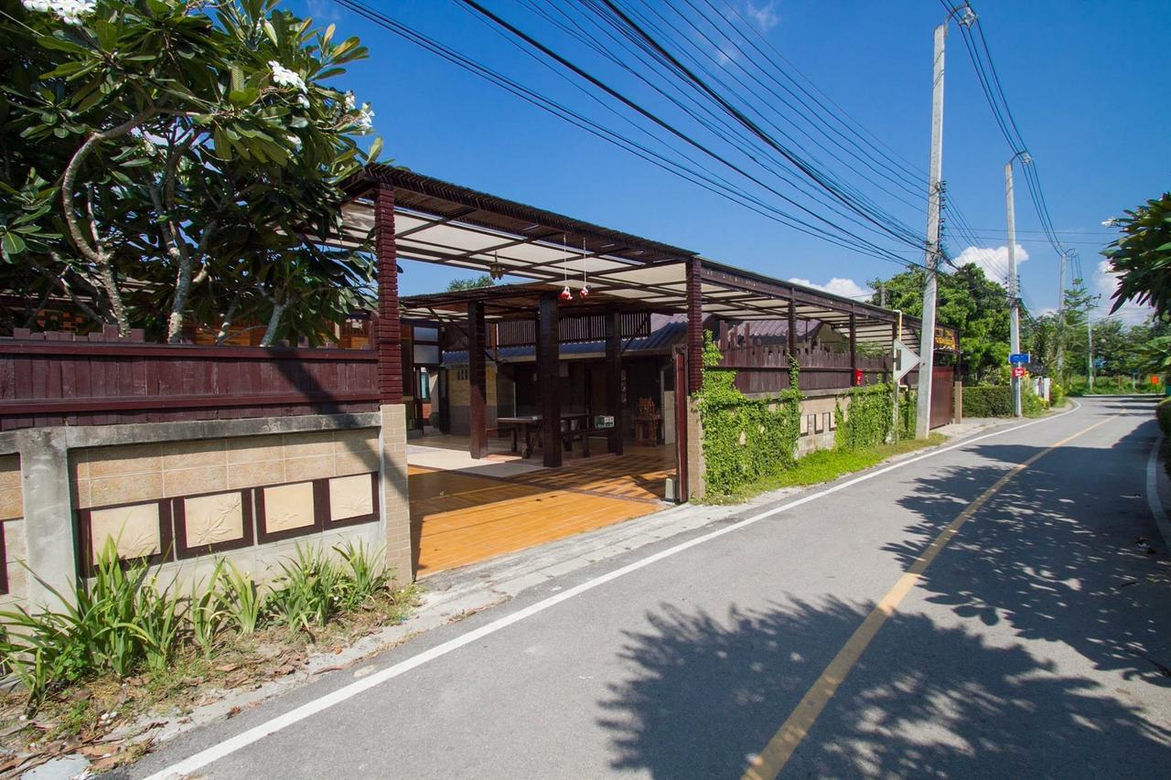 Wiang Kum Kam Resort Chiang Mai Bagian luar foto