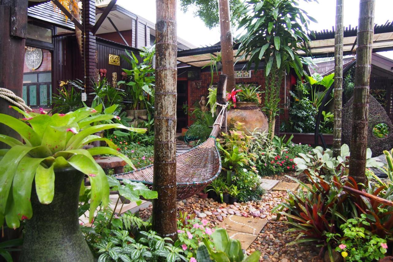 Wiang Kum Kam Resort Chiang Mai Bagian luar foto