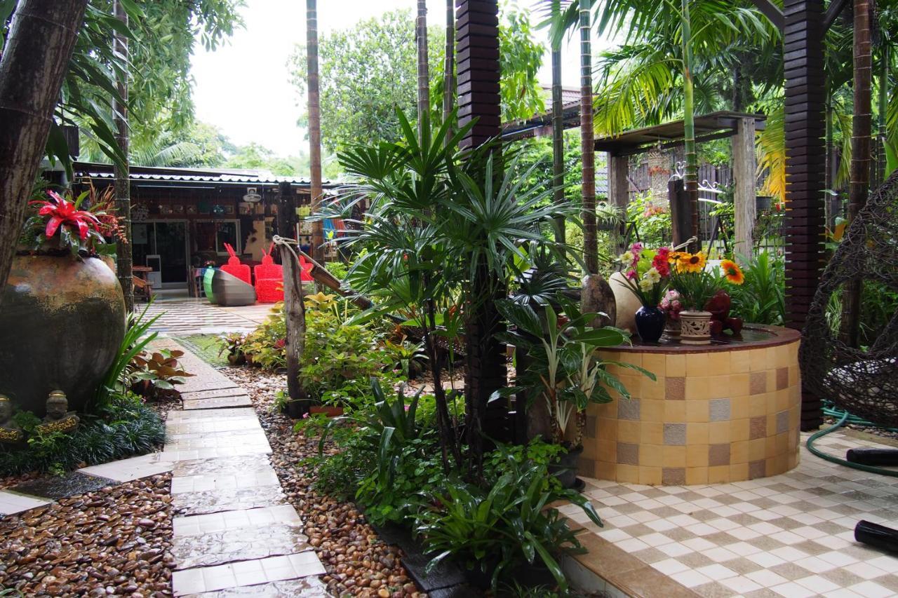 Wiang Kum Kam Resort Chiang Mai Bagian luar foto